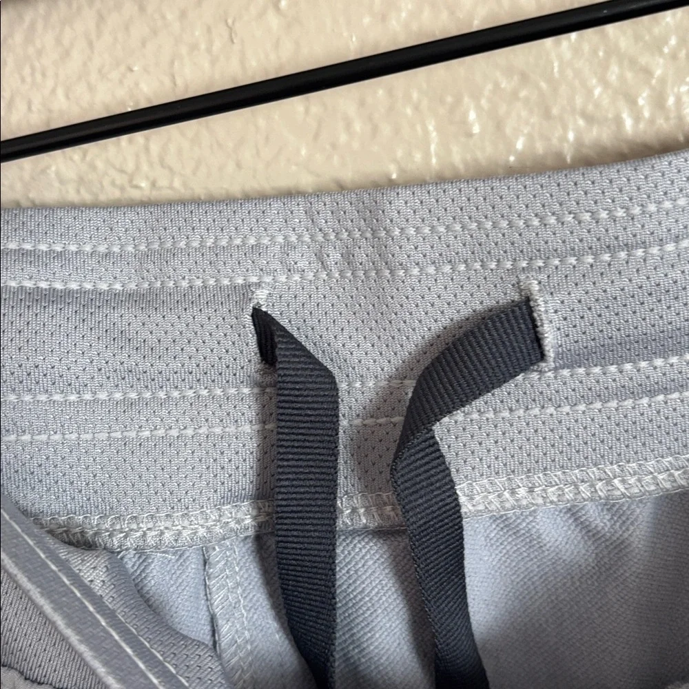 Reebok Men's Ascent Woven Jogger Pants 3X Sleet Gray NWT